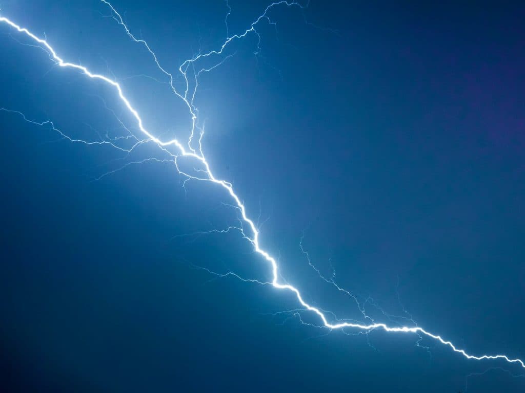 Hugging Face in Groq združita moči za ultra-hitro sklepanje modelov umetne inteligence